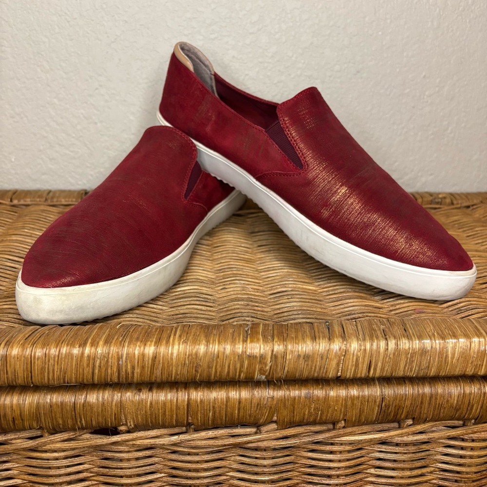Mark Nason Los Angeles Red Gold Shimmer Slip On Flat Size 11